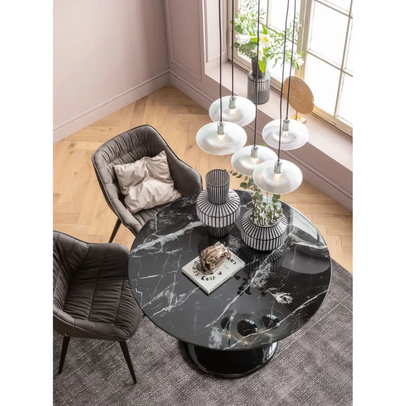 Chaise A. Acc. Thelma