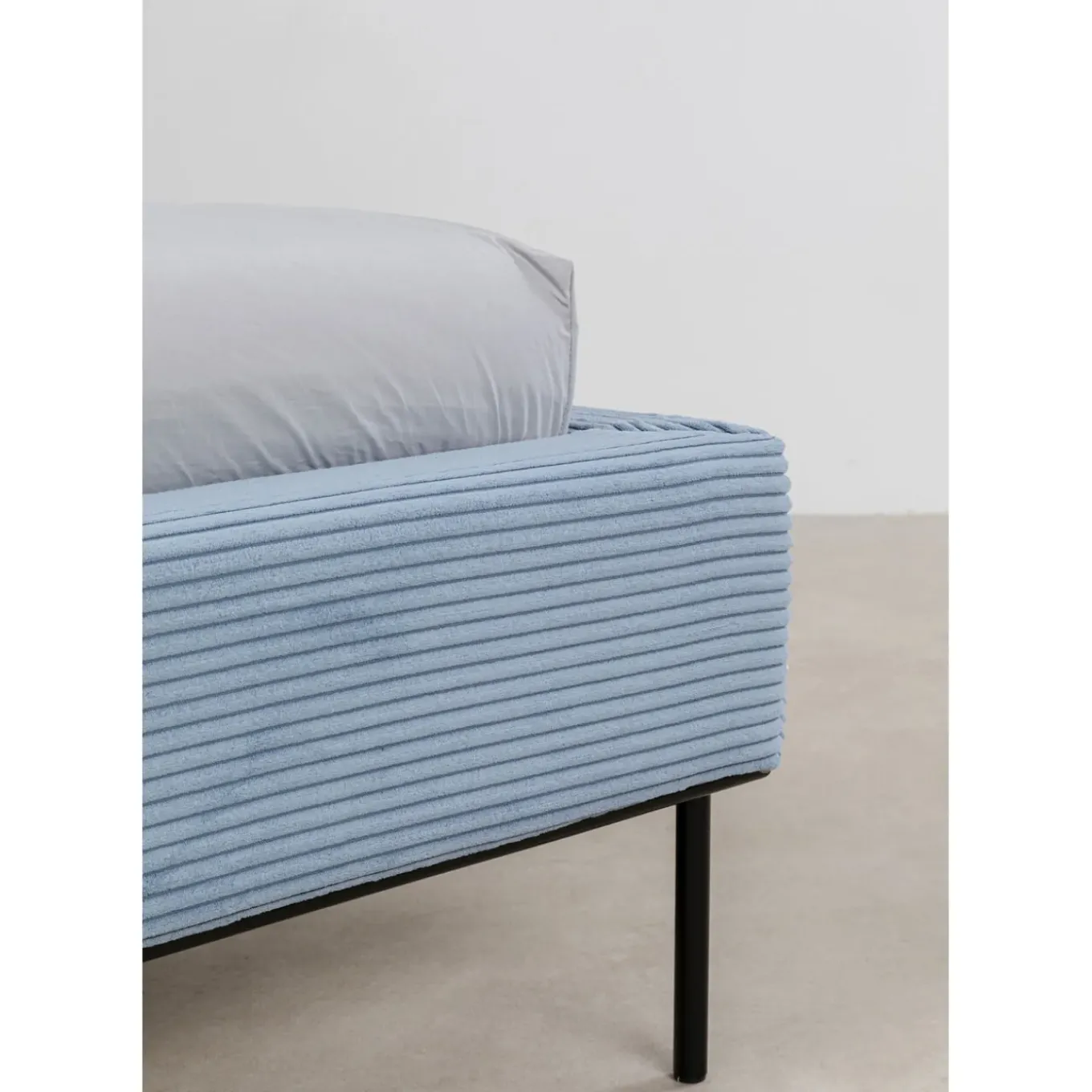 Lit East Side Velours Cotele Bleu 180X200Cm