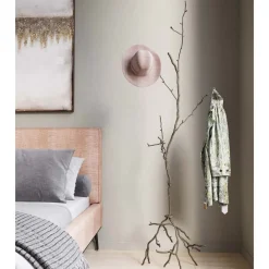 Portemanteau Tree Branch 183