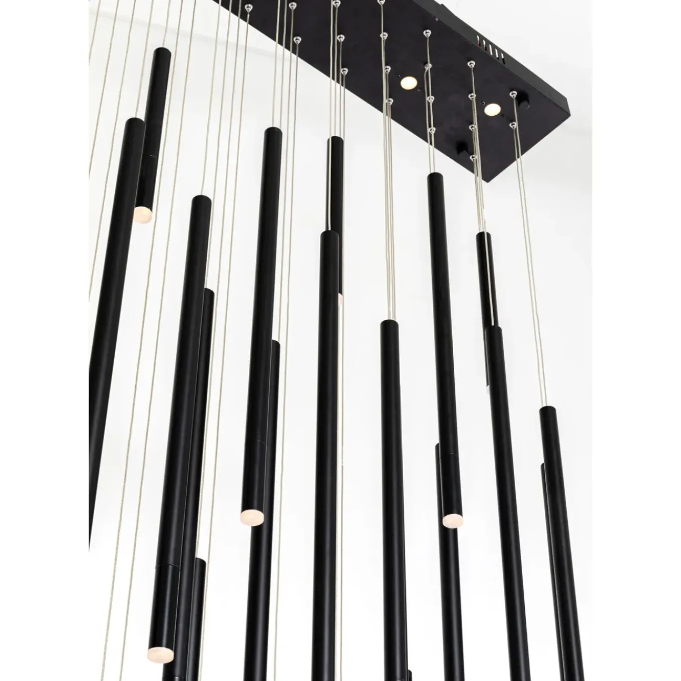 Suspension Living Vegas Deluxe Noir Mat Led