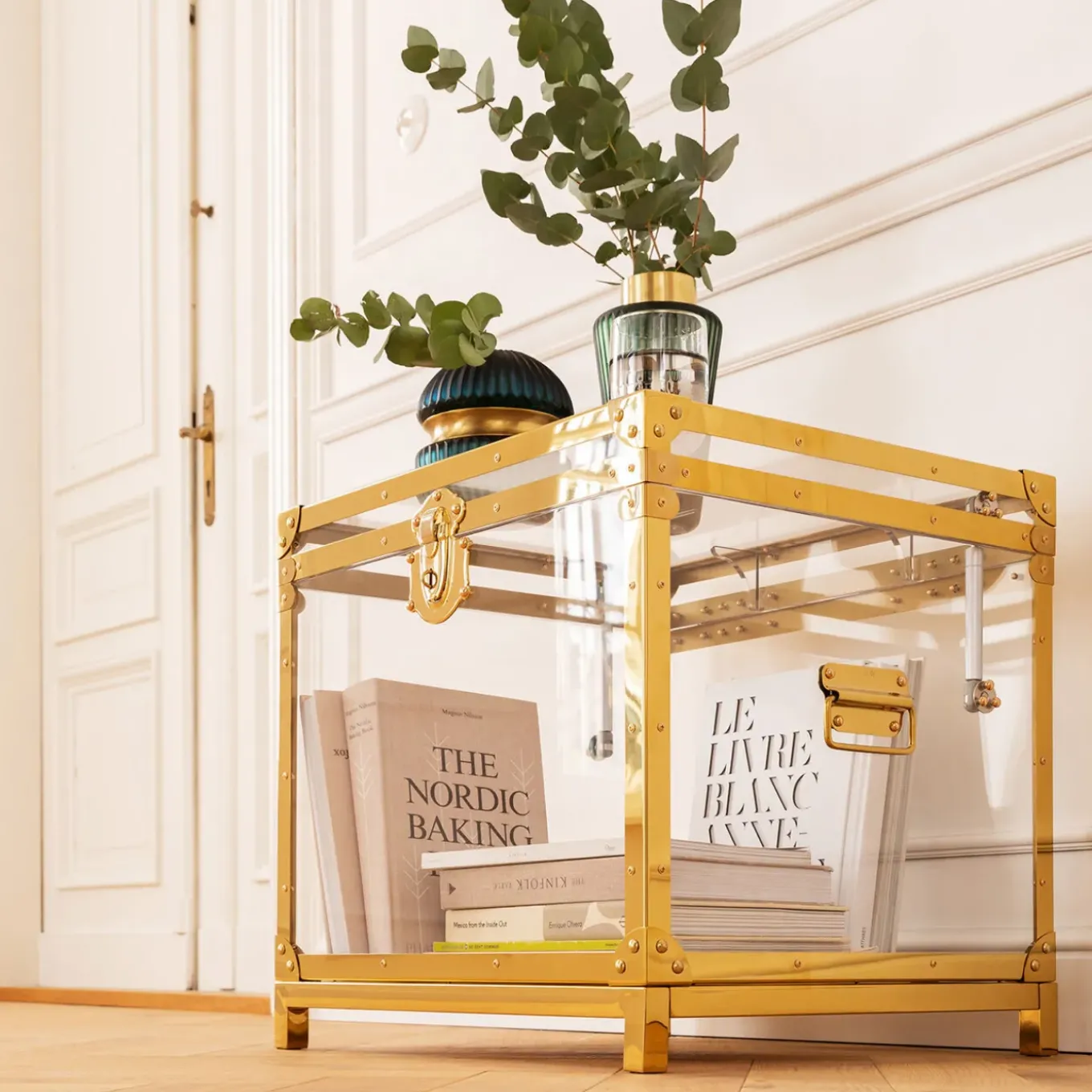 Table D Appoint Trunk Storage Gala