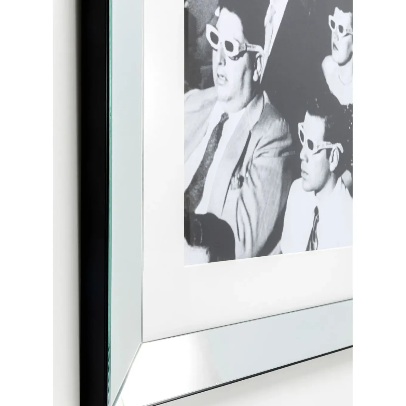Tableau Encadre Audience 85X105Cm
